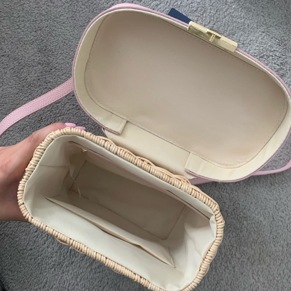 NWT Tommy Bahama Wicker Purse Bag - Picture 3 of 4